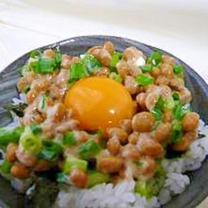 卵かけご飯♪納豆を入れたらおいしくなっちゃいました